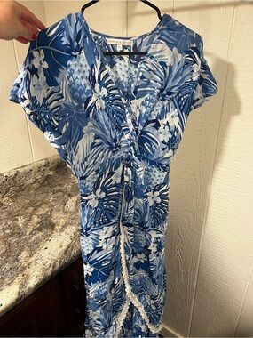 Women’s Dress - size S